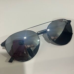 Demi Bex sunglasses - black